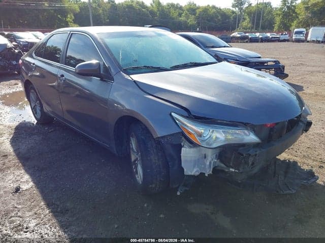2017 TOYOTA CAMRY SE 17