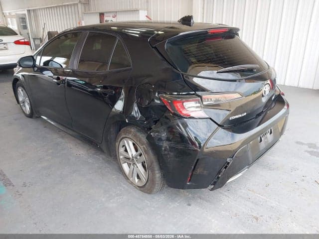 2021 TOYOTA COROLLA SE 3
