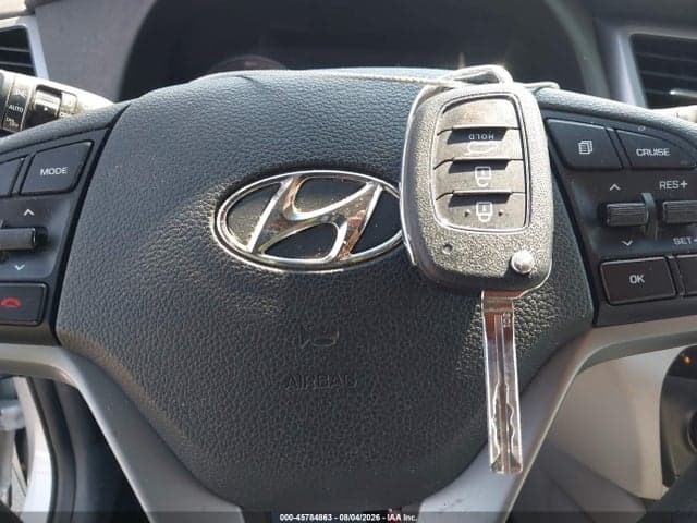 2017 HYUNDAI TUCSON SE 11