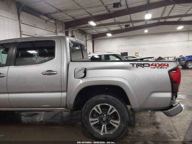 2019 TOYOTA TACOMA TRD SPORT 18