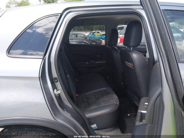 2018 MITSUBISHI OUTLANDER SPORT 2.4 SE 8
