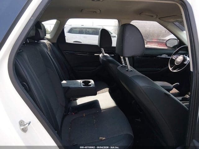 2024 KIA SELTOS S 8