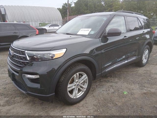 2022 FORD EXPLORER XLT 2
