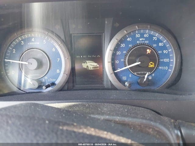 2020 TOYOTA SIENNA XLE 7