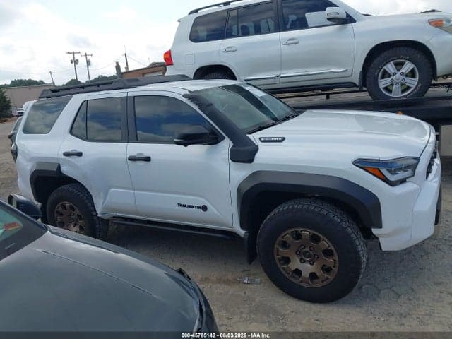 2025 TOYOTA 4RUNNER HYBRID TRAILHUNTER 13