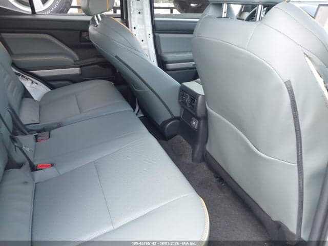 2025 TOYOTA 4RUNNER HYBRID TRAILHUNTER 8