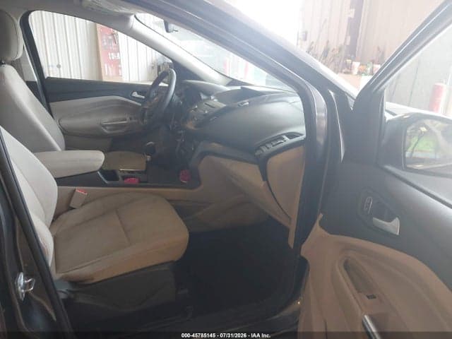 2017 FORD ESCAPE SE 5
