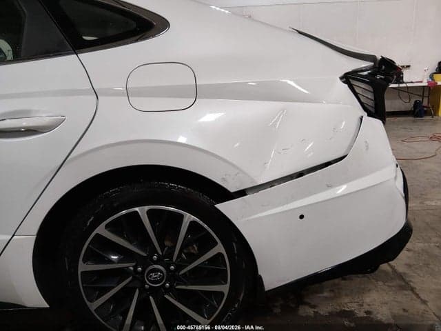 2021 HYUNDAI SONATA LIMITED 17
