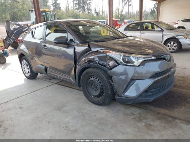 2019 TOYOTA C-HR LE 1