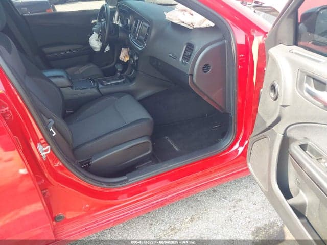 2017 DODGE CHARGER SE RWD 5