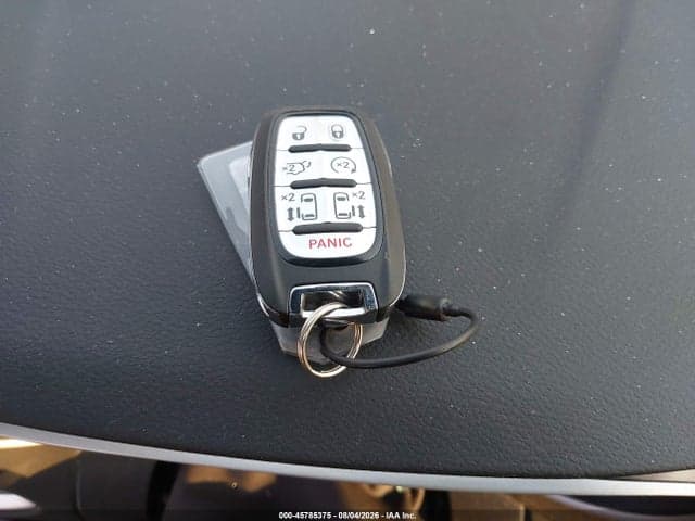 2026 CHRYSLER PACIFICA SELECT 11