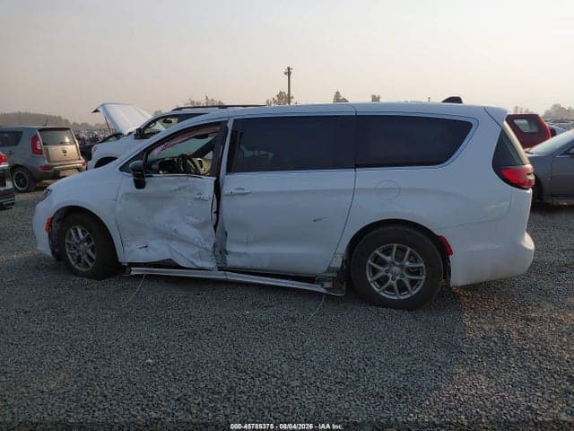 2026 CHRYSLER PACIFICA SELECT 14