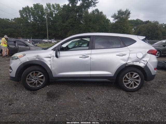 2018 HYUNDAI TUCSON SE 15