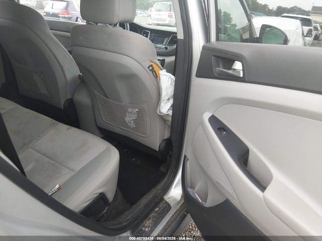 2018 HYUNDAI TUCSON SE 8