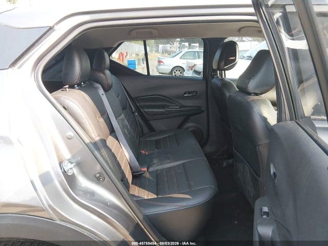 2018 NISSAN KICKS SR 8