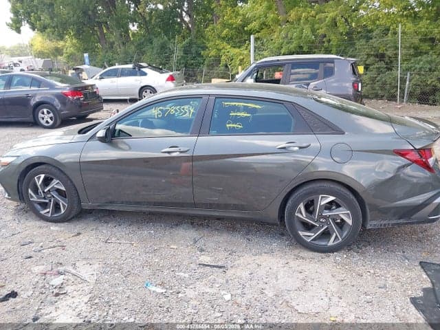2025 HYUNDAI ELANTRA SEL SPORT 14