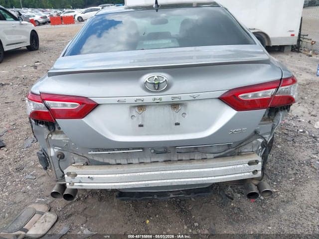 2020 TOYOTA CAMRY XSE 16