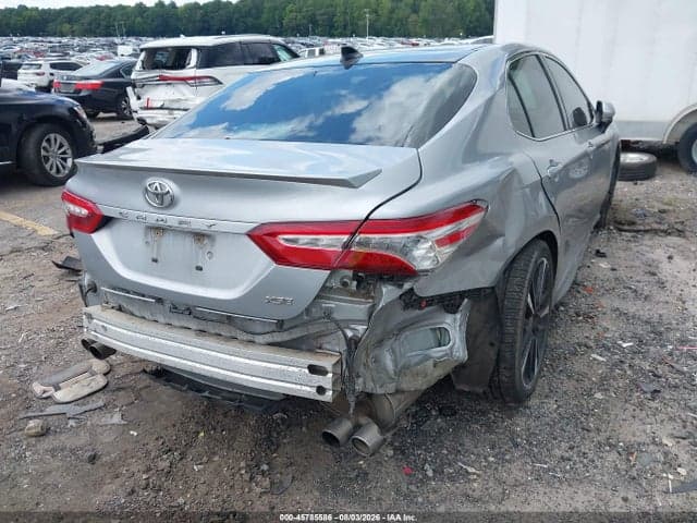 2020 TOYOTA CAMRY XSE 4