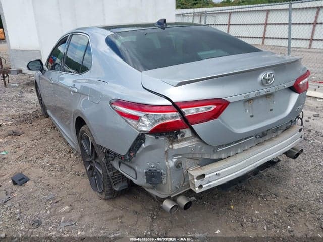 2020 TOYOTA CAMRY XSE 6