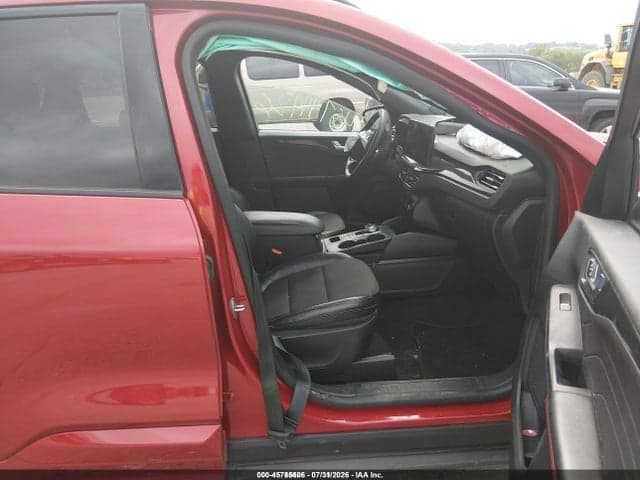 2023 FORD ESCAPE ST-LINE 5