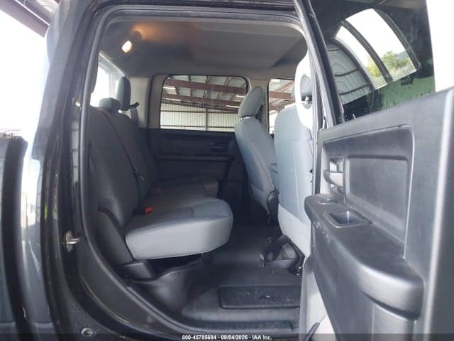 2017 RAM 3500 TRADESMAN 4X4 6'4 BOX 8