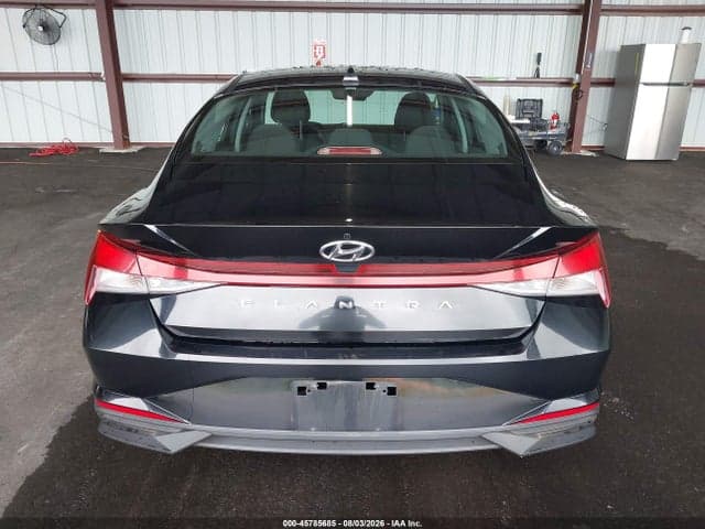 2023 HYUNDAI ELANTRA SE 21