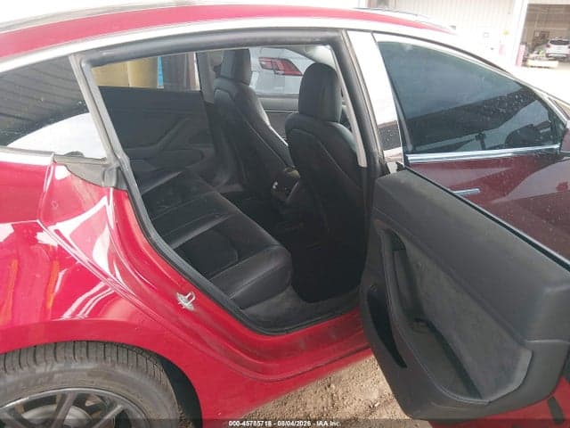 2019 TESLA MODEL 3 8