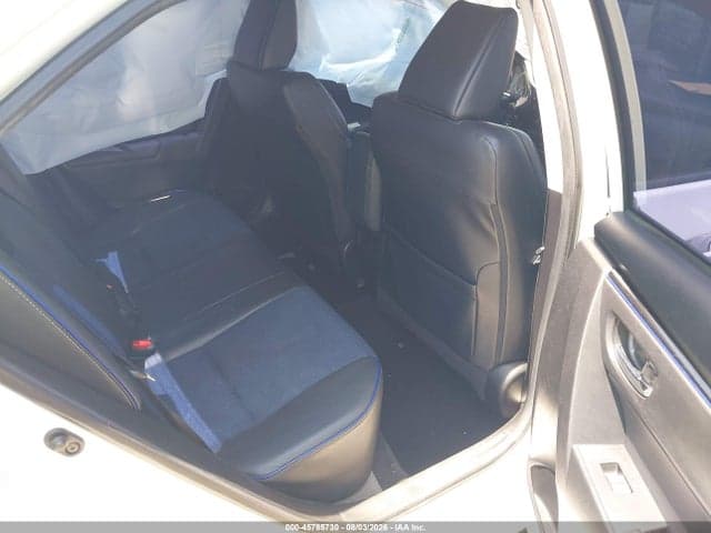 2018 TOYOTA COROLLA SE 8