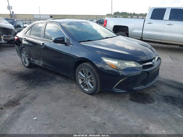 2017 TOYOTA CAMRY SE 1