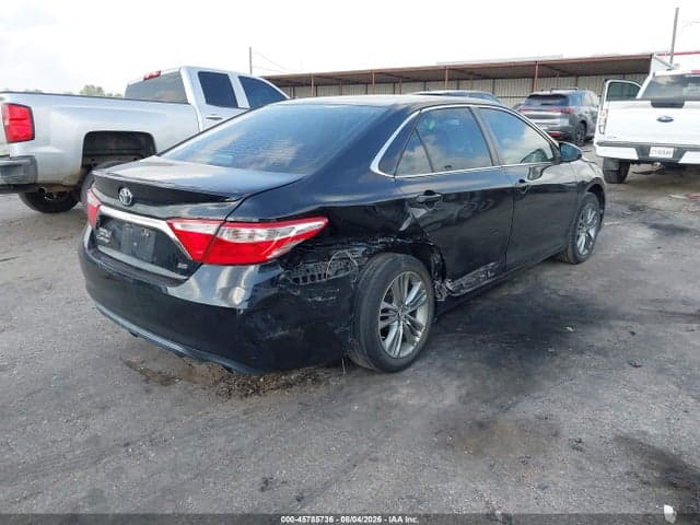 2017 TOYOTA CAMRY SE 4