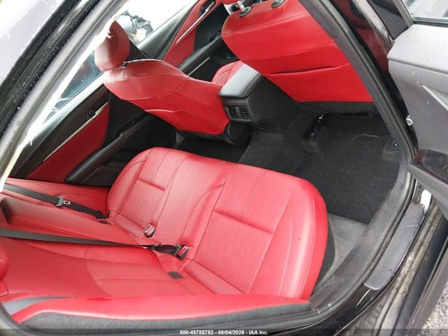 2025 TOYOTA CAMRY XSE 8