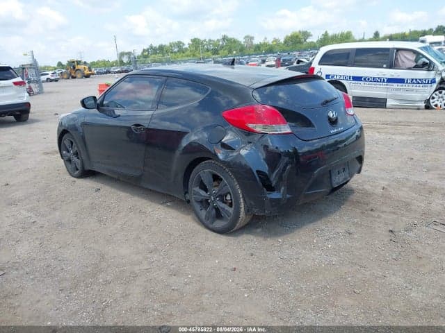 2017 HYUNDAI VELOSTER VALUE EDITION 3