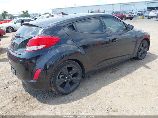 2017 HYUNDAI VELOSTER VALUE EDITION 4