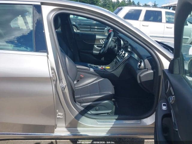 2019 MERCEDES-BENZ C 300 4MATIC 5