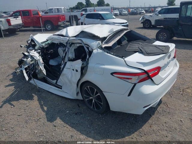 2020 TOYOTA CAMRY SE 22
