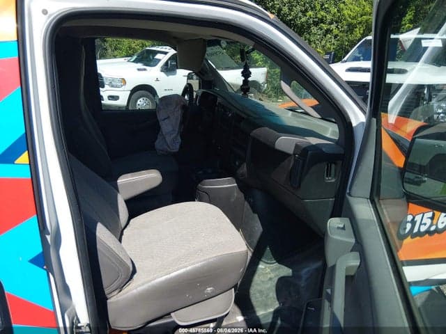 2017 GMC SAVANA 2500 WORK VAN 5