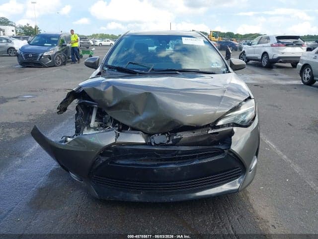 2018 TOYOTA COROLLA LE 12