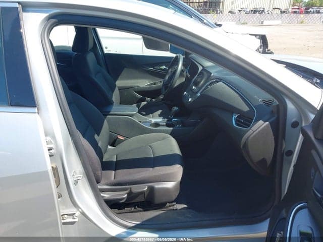 2019 CHEVROLET MALIBU LT 5