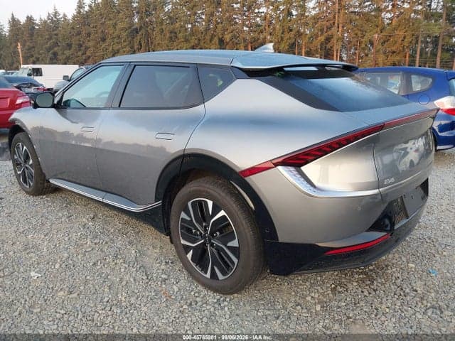 2024 KIA EV6 WIND 3