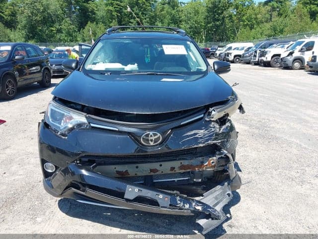 2018 TOYOTA RAV4 XLE 13