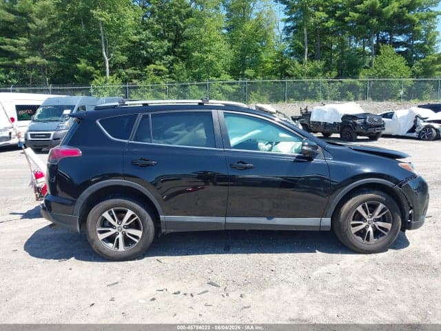 2018 TOYOTA RAV4 XLE 14