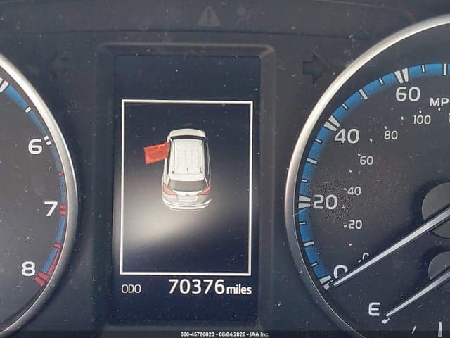 2018 TOYOTA RAV4 XLE 16