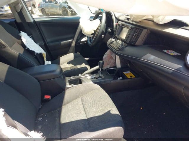 2018 TOYOTA RAV4 XLE 5
