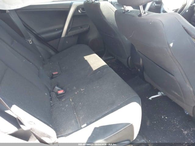 2018 TOYOTA RAV4 XLE 8