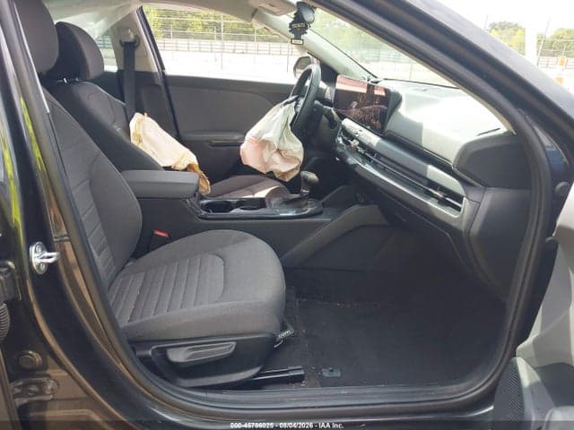 2025 KIA K4 EX 5
