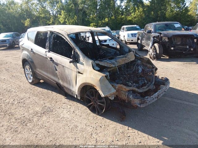2017 FORD ESCAPE SE - 1
