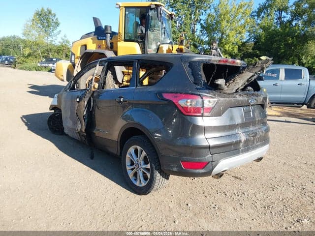 2017 FORD ESCAPE SE 3