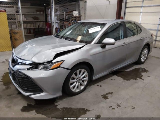 2018 TOYOTA CAMRY LE 2