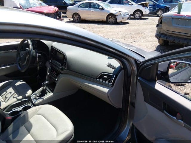 2017 HYUNDAI ELANTRA SE 5