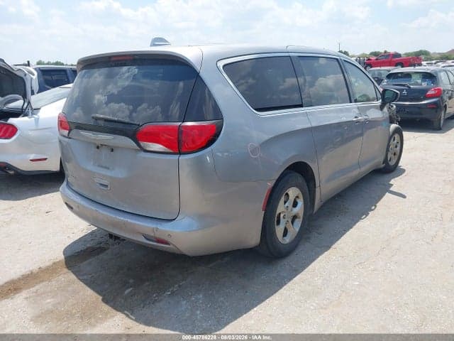 2017 CHRYSLER PACIFICA LX 4